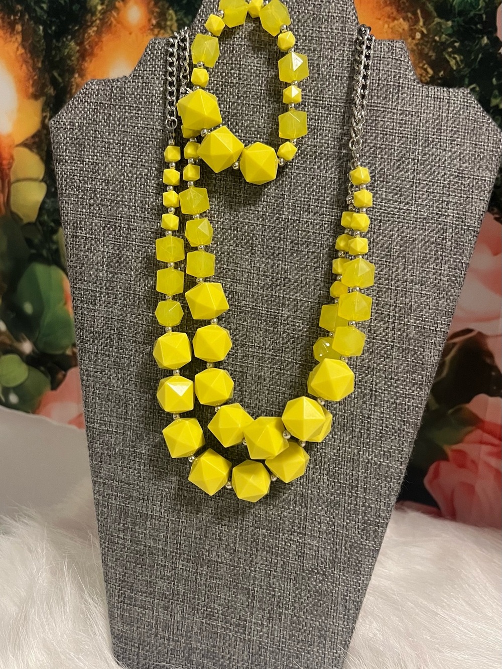 Yellow Geometric Bead Statement Necklace - Women Jewelry and bracelet